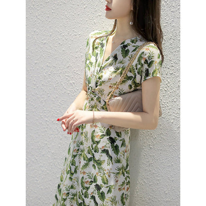 V-neck French Style High Sense Lightly Mature Retro Slimming Skirt